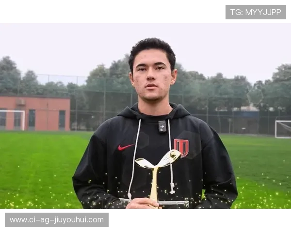 全面解析足球新星孙浩文的身份背景与未来职业发展轨迹深度研究 全面解析足球新星孙浩文的身份背景与未来职业发展轨迹深度研究